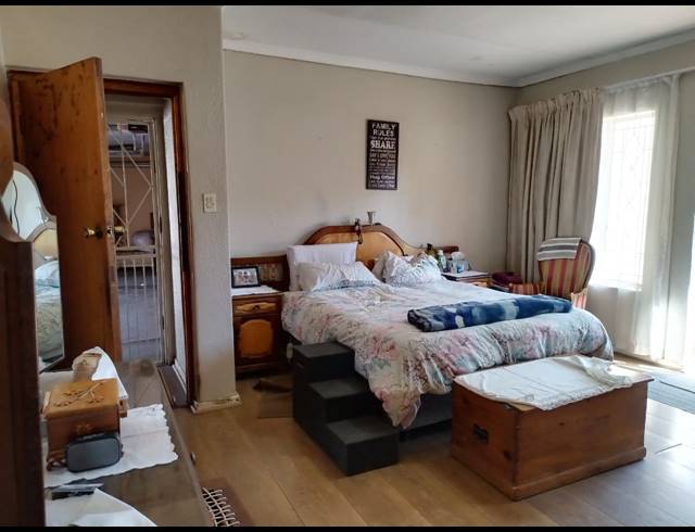 4 BEDROOM HOUSE FOR SALE IN BRACKENDOWNS